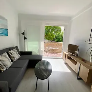 https://sunny-apartment-near-the-beach.es-andalucia.com